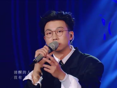 白举纲华丽蜕变：从“歌手”到“更歌手”的华丽转身