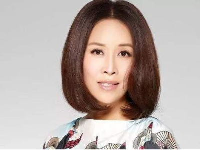 那英现场调侃：谁嚼槟榔了？引发观众爆笑